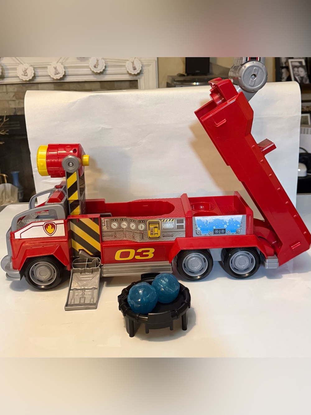 Paw Patrol Movie Marshall’s Transforming City Fire Truck Engine Sounds & Lights